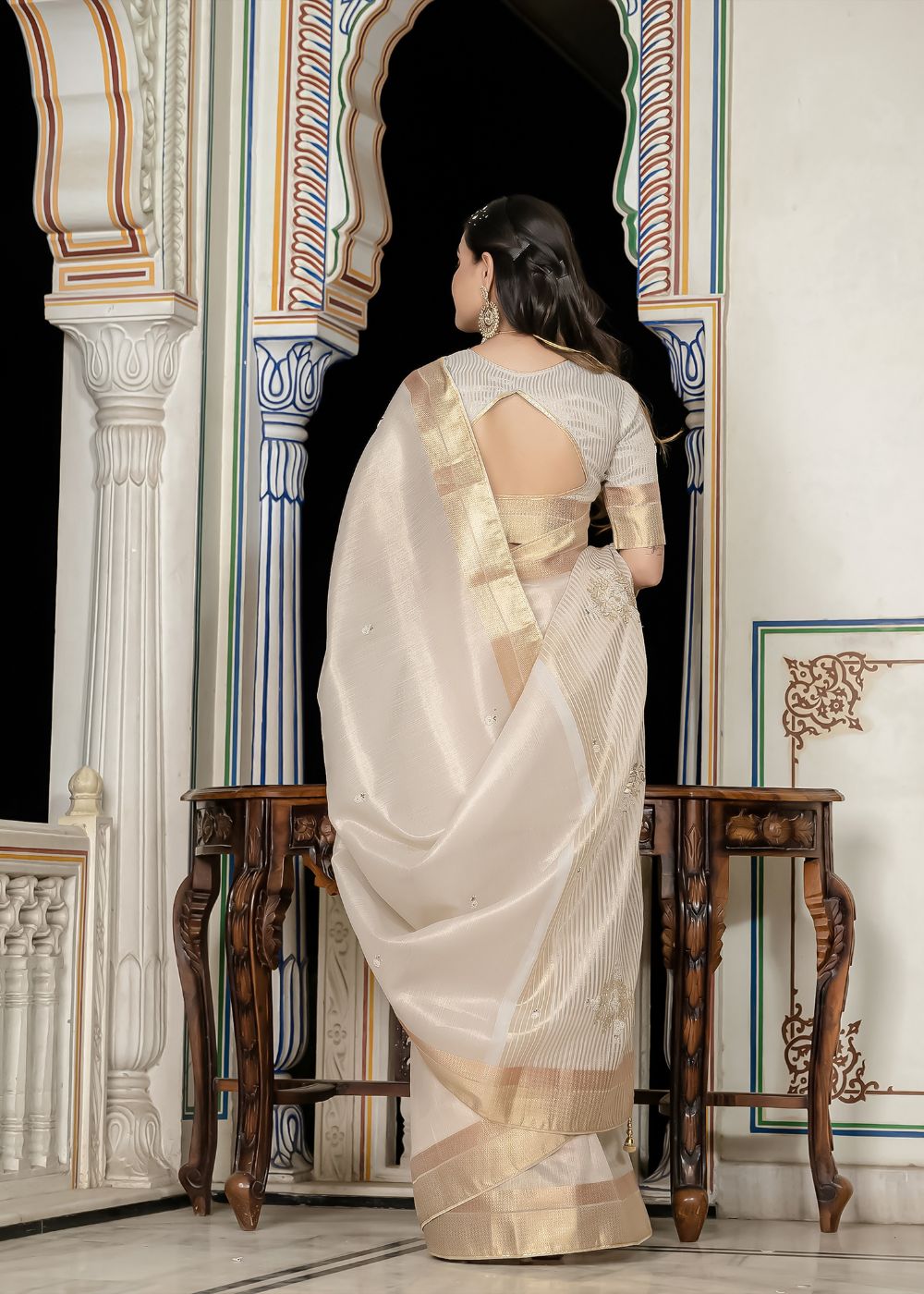 Regal Moonshine Woven Tissue Linen Saree with Dual Zari Patta & Khatli Hand Embroidery