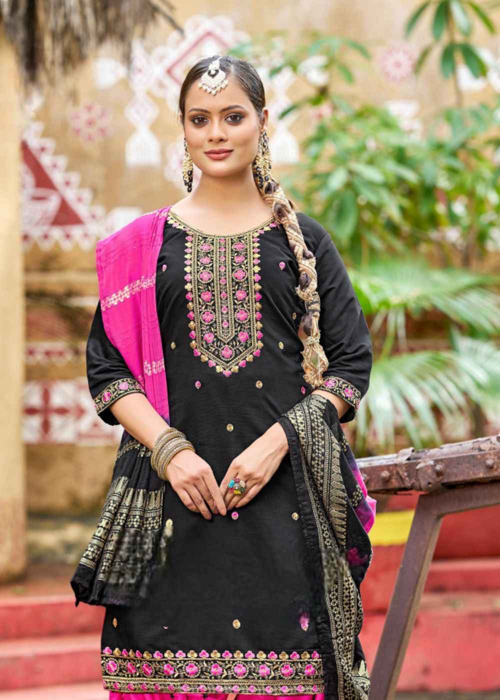 Midnight Fuchsia Majesty – Black & Pink Embroidered Patiyala
