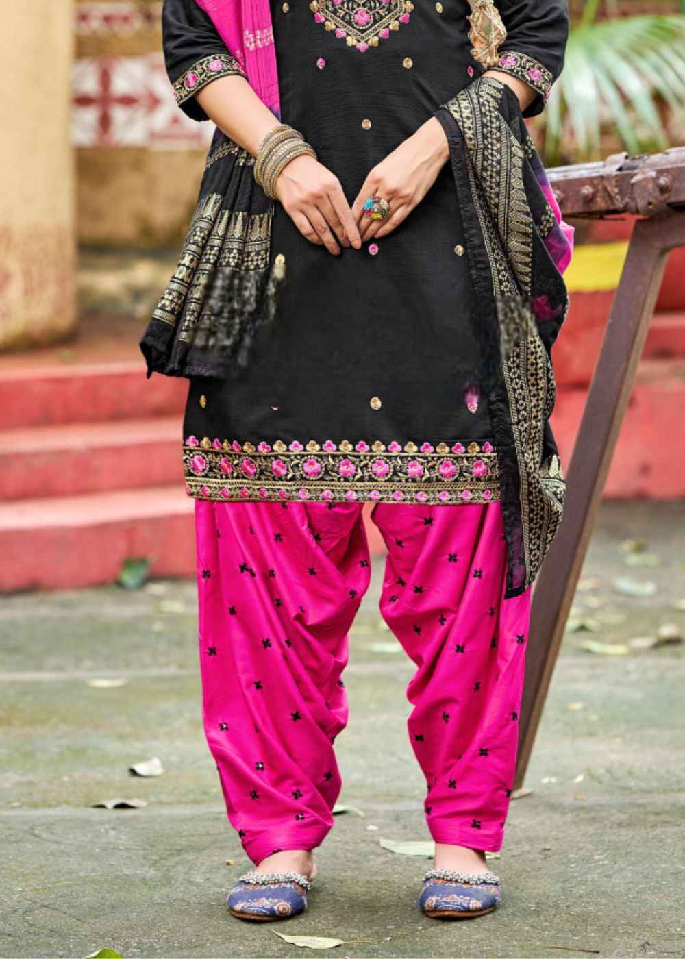Midnight Fuchsia Majesty – Black & Pink Embroidered Patiyala