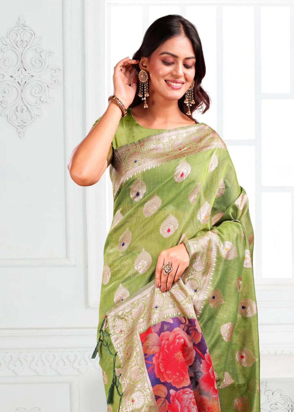 Olive Green Linen Cotton Saree with Traditional Paisley Design & Floral Artwork Pallu