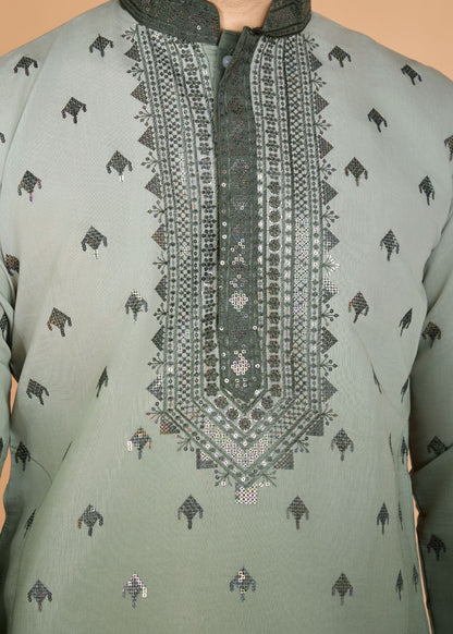 Omber Green Regal Kurta – Majestic Thread Embroidered Style